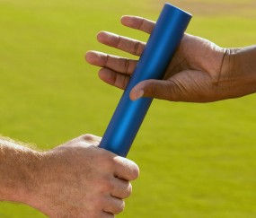 开云下载-霍勒迪的绝杀华尔兹，当爵士在休斯顿奏响逆袭终章