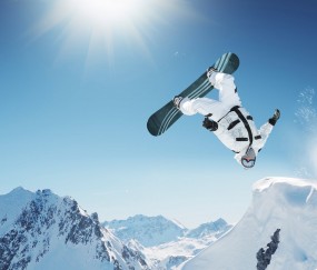 开云体育在线-罗德里爆发破局，巴西战术压制澳大利亚，一场现代足球的战术教科书